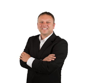 Portrait of Chris Fischels, Broker/ Owner